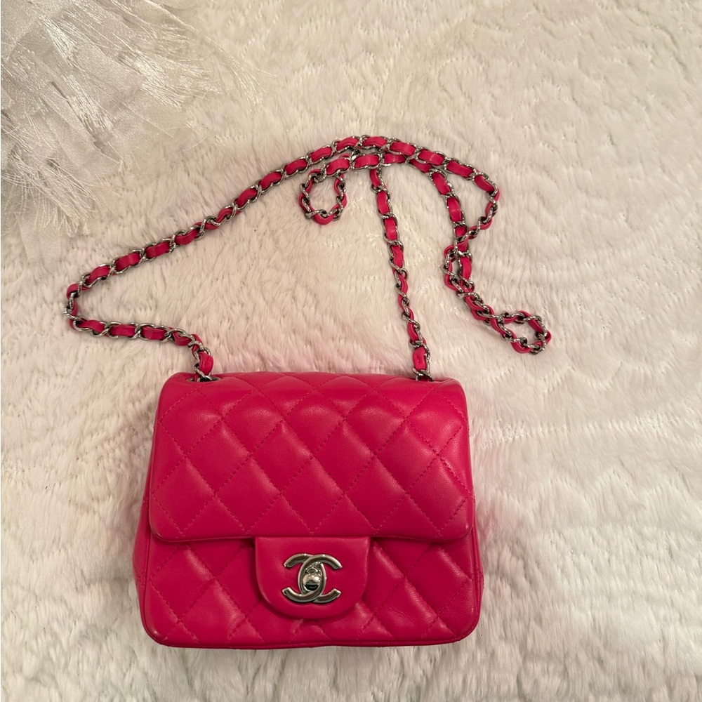 🩷SOLD🩷 Chanel Mini Square
